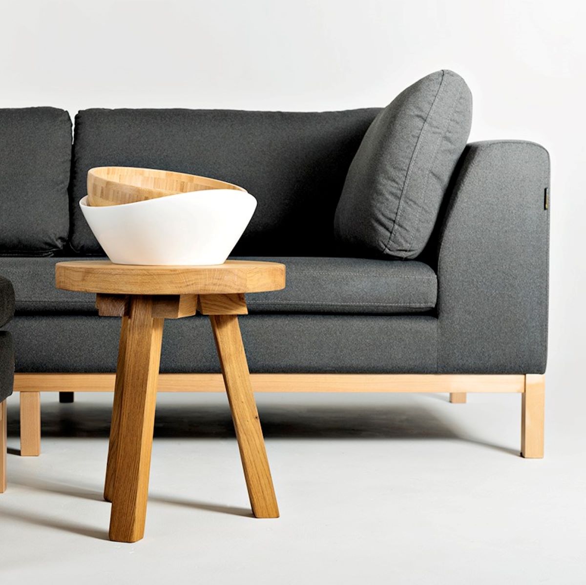 3er Sofa FANA, Holzgestell, Farbe: BASALT